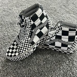 Vans checkered women’s size 6.5